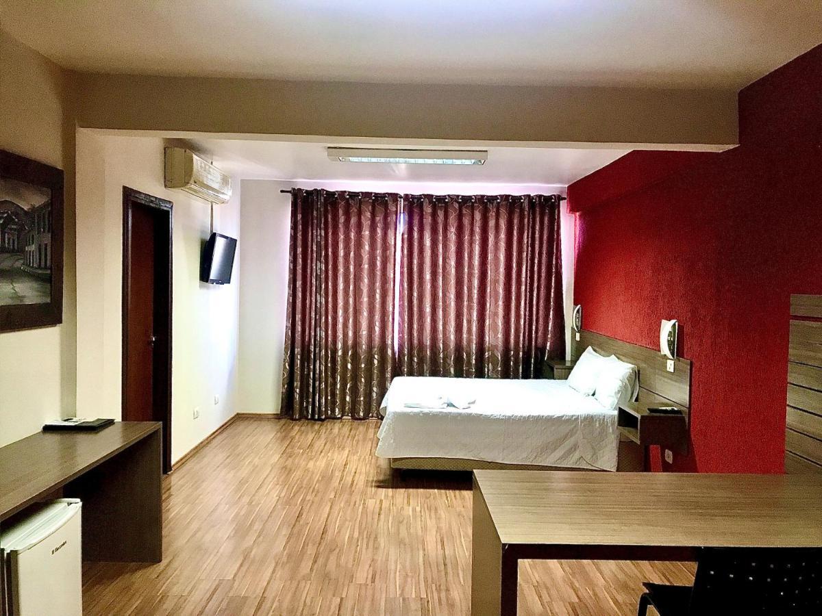 Hotel Dom Thomaz Jaguariaíva エクステリア 写真