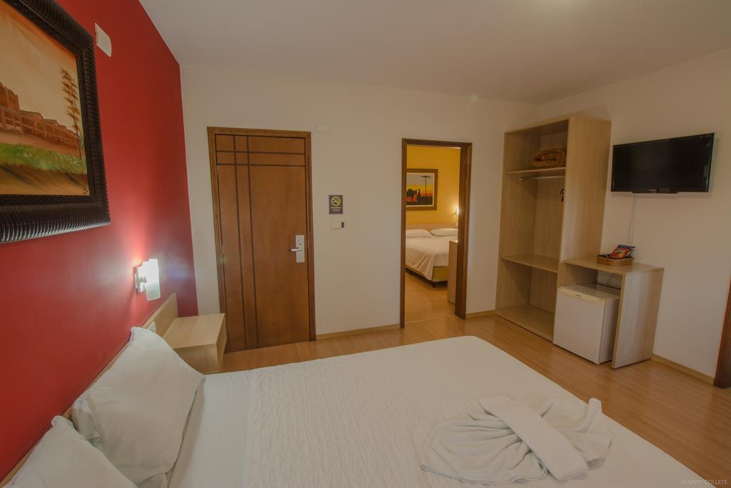 Hotel Dom Thomaz Jaguariaíva エクステリア 写真
