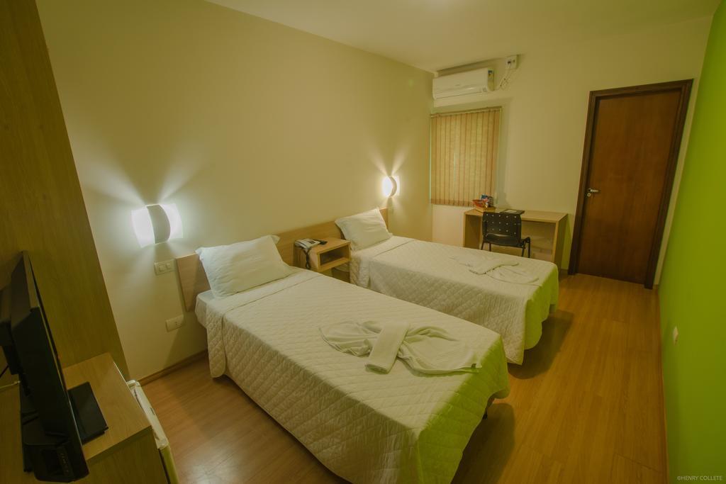 Hotel Dom Thomaz Jaguariaíva エクステリア 写真