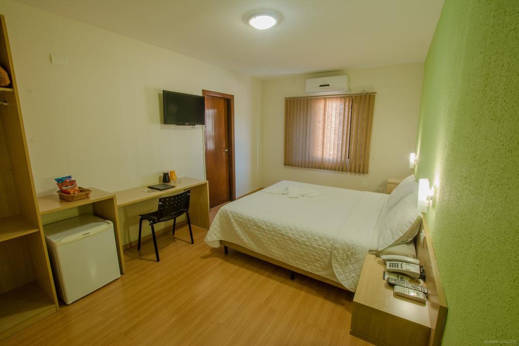 Hotel Dom Thomaz Jaguariaíva エクステリア 写真