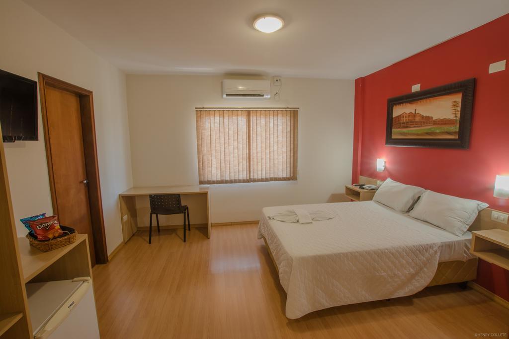 Hotel Dom Thomaz Jaguariaíva エクステリア 写真