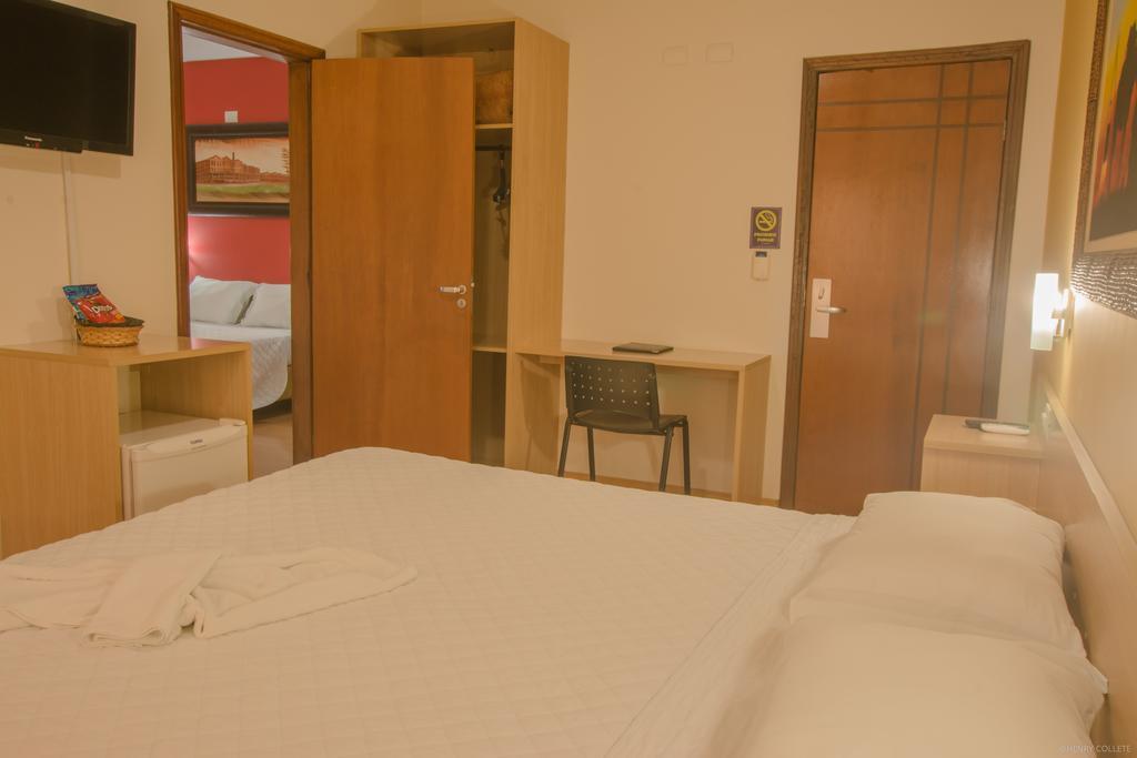 Hotel Dom Thomaz Jaguariaíva エクステリア 写真