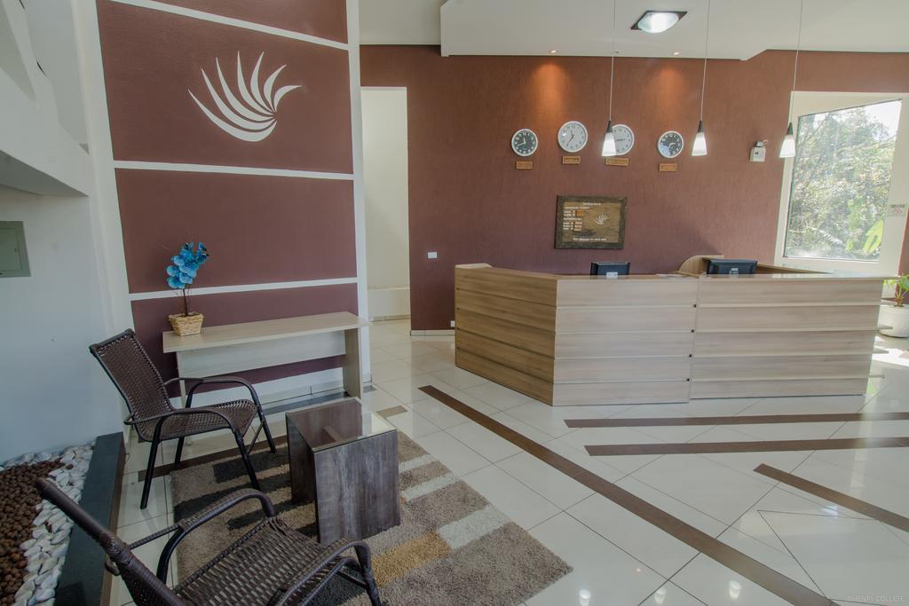 Hotel Dom Thomaz Jaguariaíva エクステリア 写真
